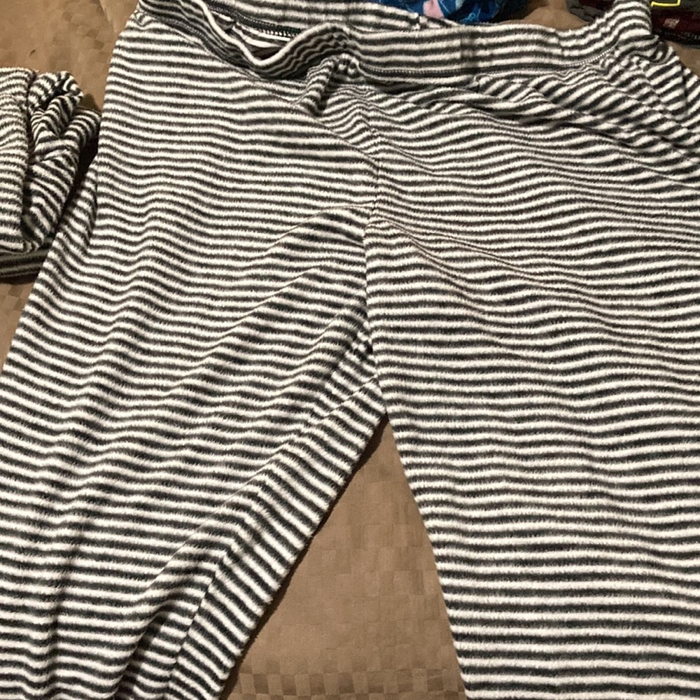 Sloth Pjs - Picture 2 of 3